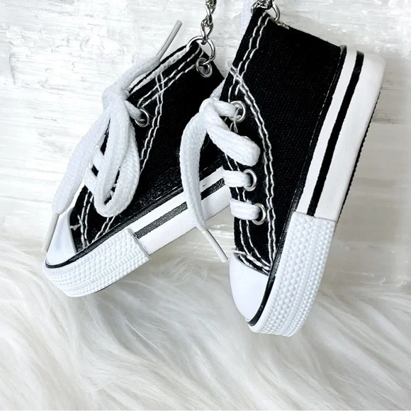 MINI SNEAKER KEYRINGS 2 BLACK his & hers running shoes Athlete Trainers party - Picture 1 of 5